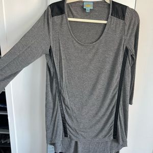 C&C california grey tunic with leather accents